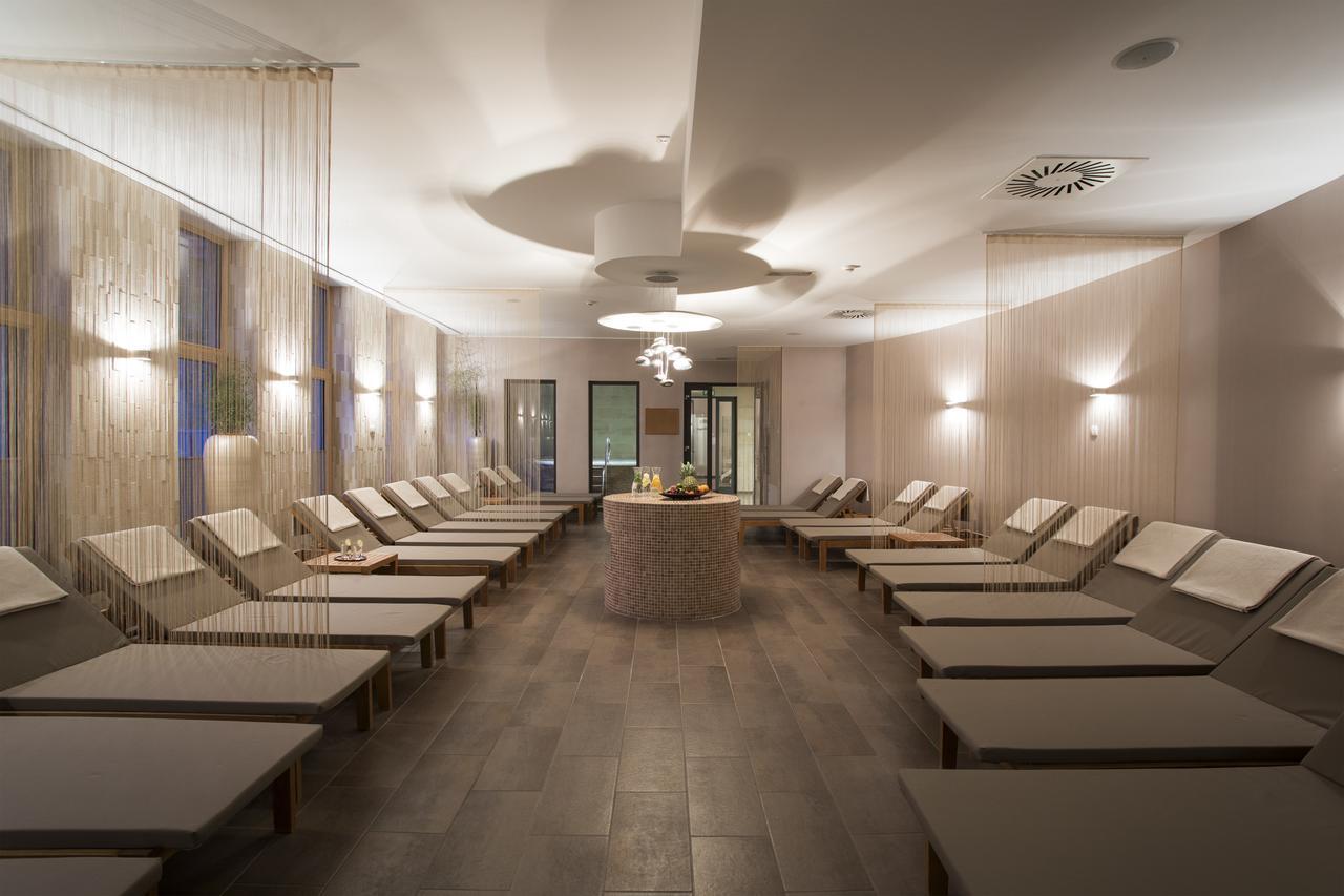 Wellness Hotel Montis Mozirje Eksteriør bilde